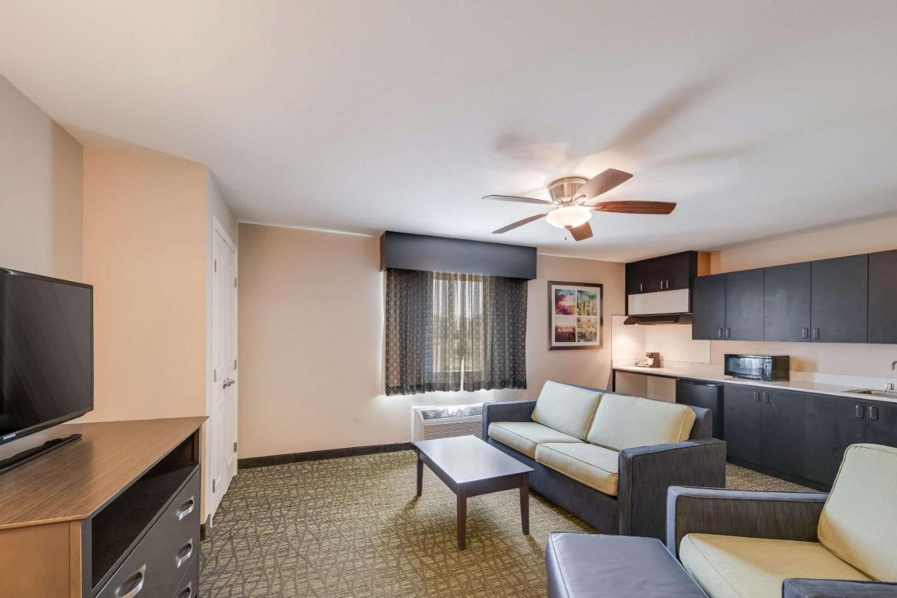 Quality Inn & Suites Ardmore Exteriör bild
